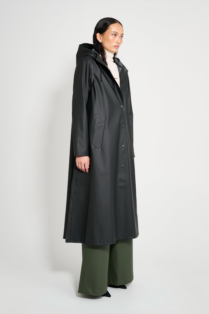 STUTTERHEIM Mosebacke Long Raincoat - Black