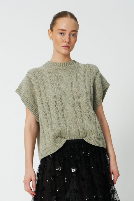 STELLA NOVA Cable Vest - Light Grey Mélange