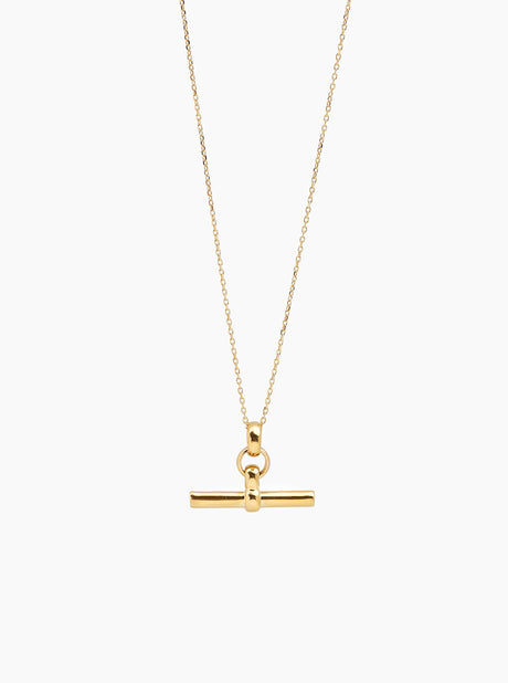 Tilly Sveaas Gold T-Bar on Trace Chain